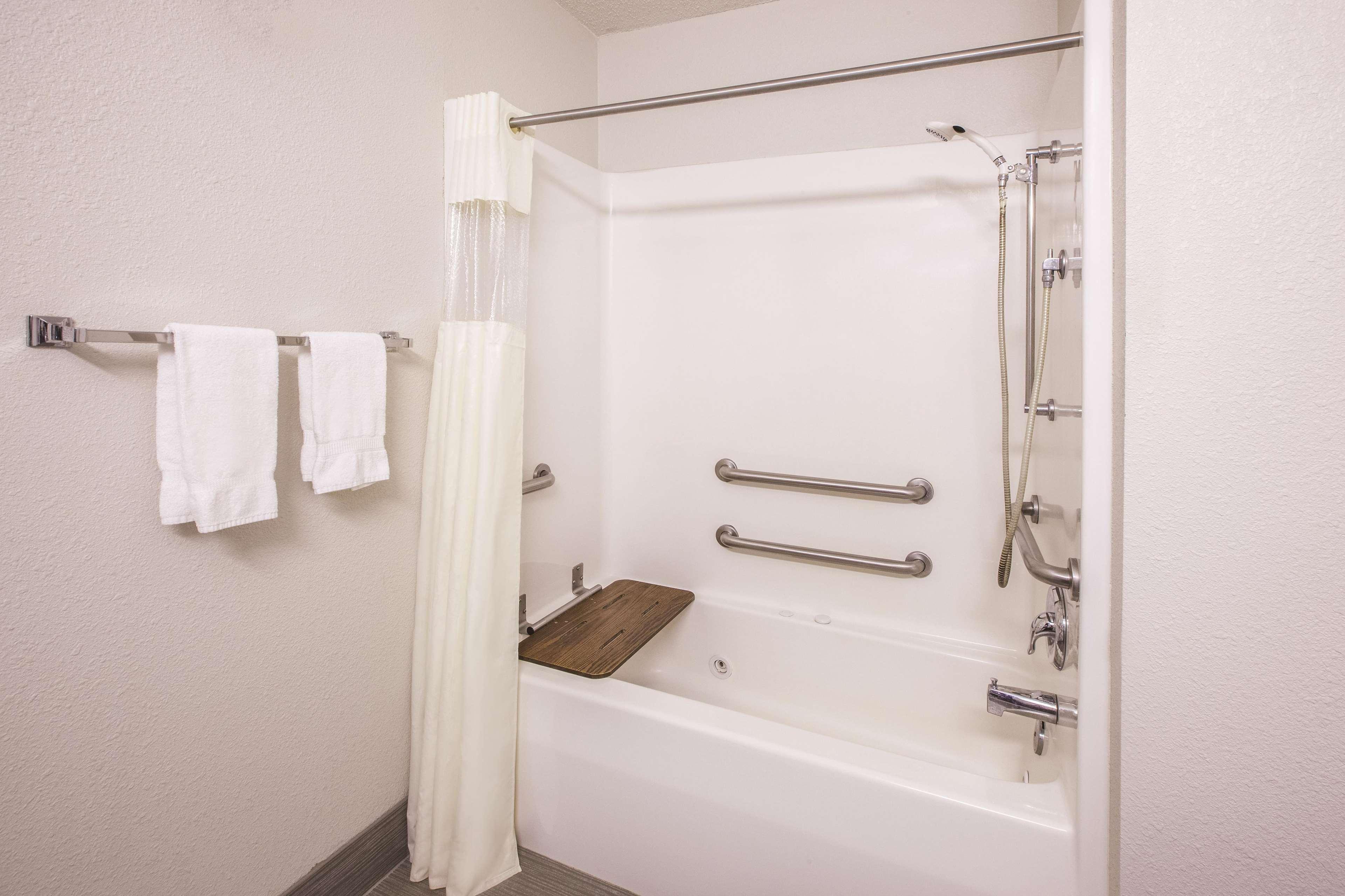 Hotel La Quinta By Wyndham Erie Kearsarge