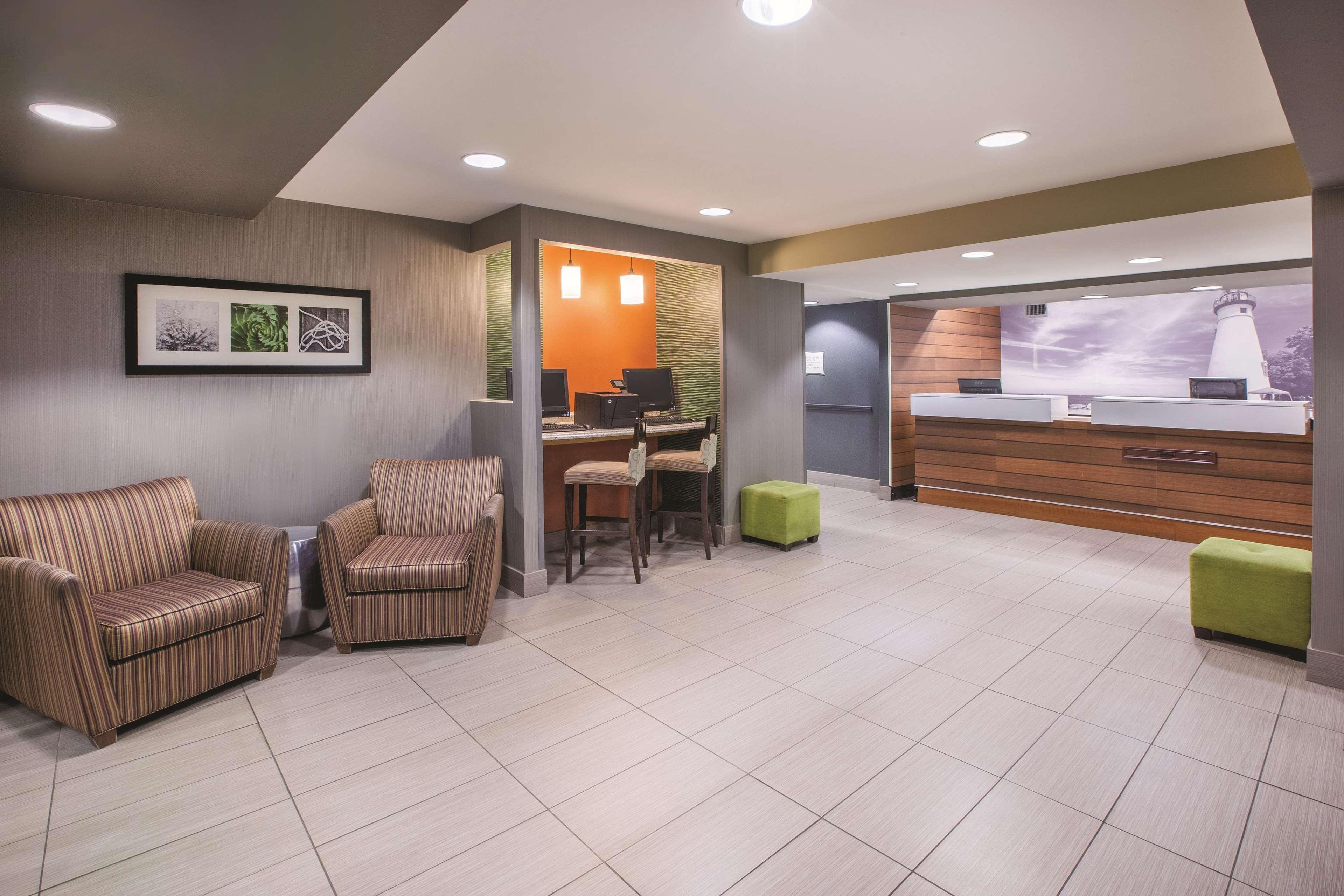 Hotel La Quinta By Wyndham Erie 3*