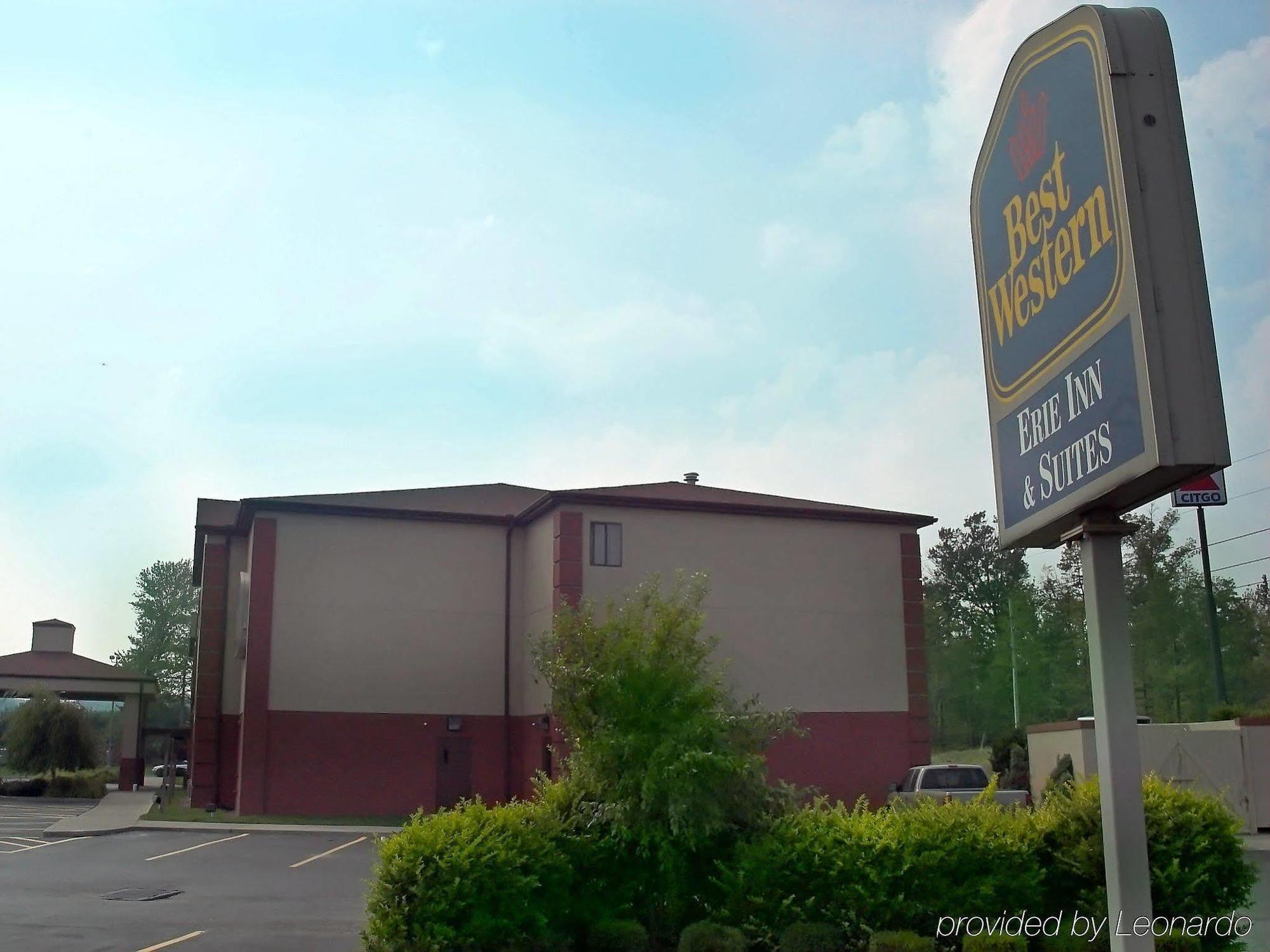 La Quinta By Wyndham Erie Hotel